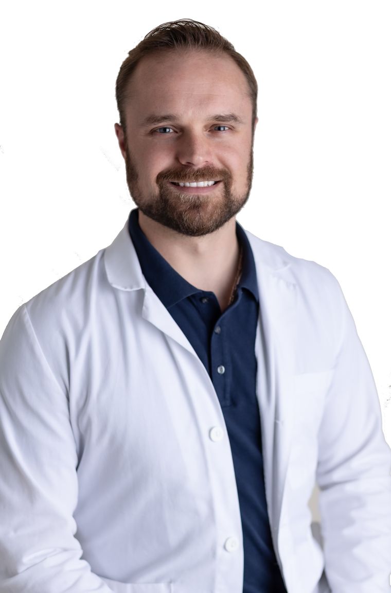 Portrait of Dr. Dennis Petras