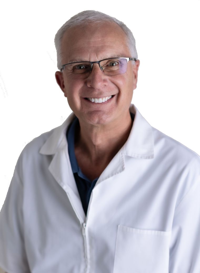 Portrait of Dr. Roy Petras